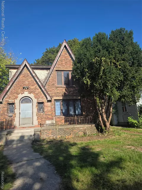 244 Lenox St NE, Detroit, MI 48215