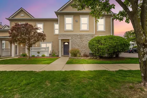 25985 Maritime Cir S, Harrison, MI 48045