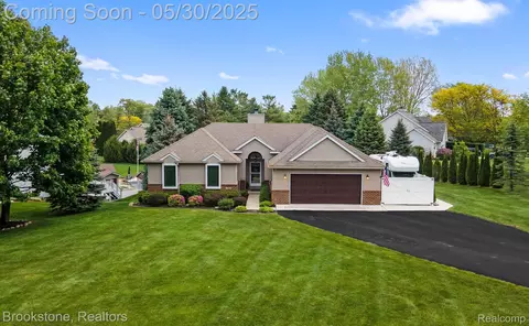 500 Aarons Way, Brandon, MI 48462