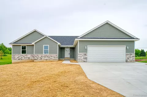 9674 Iosco Ridge Dr, Iosco, MI 48137