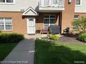 798 Olde English Cir, Howell, MI 48855