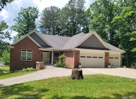 6233 Mack Rd, Deerfield, MI 48855