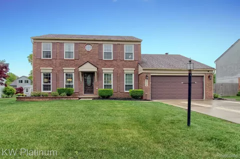 44791 Greenwood Dr, Van Buren, MI 48111