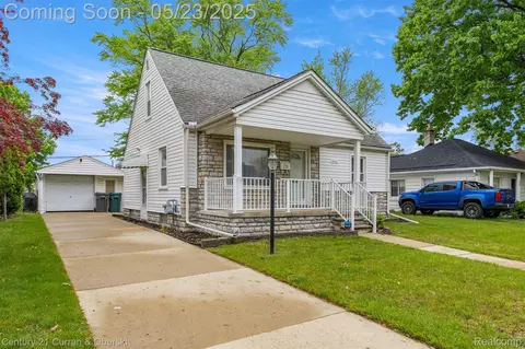 3346 Westpoint St, Dearborn, MI 48124