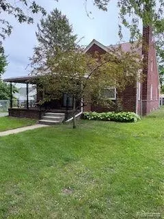 18598 Henry St, Melvindale, MI 48122