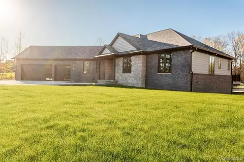 4030 Metamora Rdg, Metamora, MI 48455