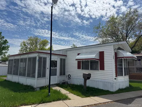 32 3rd St, Dearborn Heights, MI 48127