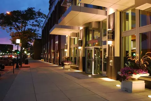 411 S Old Woodward Ave #900, Birmingham, MI 48009