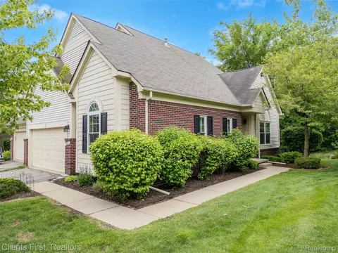 530 Concord Dr, Canton, MI 48188