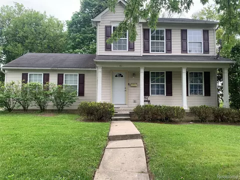 161 Perkins St, Pontiac, MI 48342