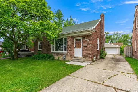 1860 Moran Ave, Lincoln Park, MI 48146