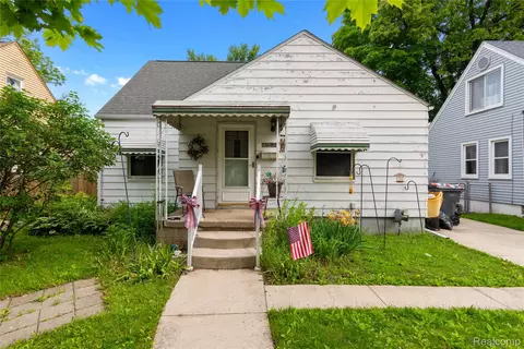 13680 Borgman St, Oak Park, MI 48237