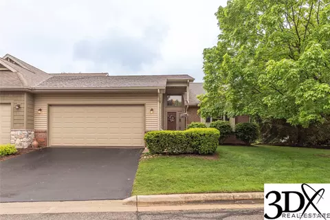 2317 Sugar Maple Dr #71, Brighton, MI 48116