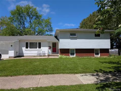 219 W Butler St, Bad Axe, MI 48413