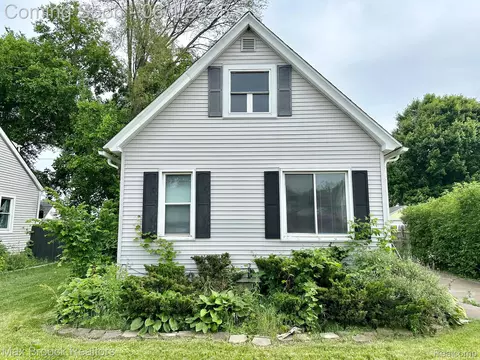 7584 Jackson Ave, Warren, MI 48091