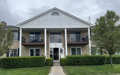 34751 Kimberly Dr #12, Sterling Heights, MI 48312