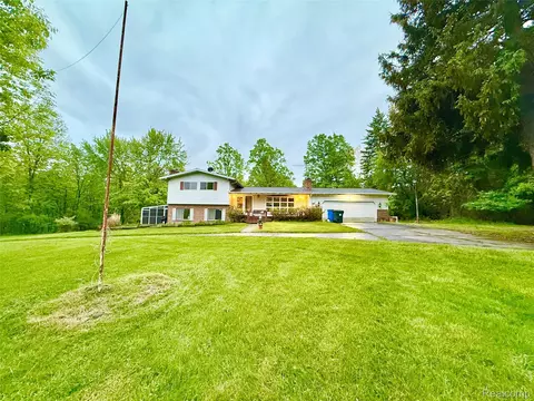 7590 Dean Rd, Deerfield, MI 48430