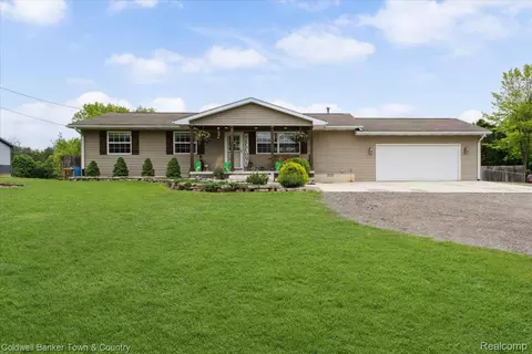 19620 Doyle Rd, Unadilla, MI 48137