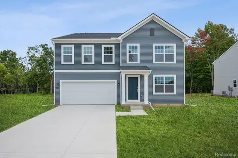 4328 Oak St, Grand Blanc, MI 48439