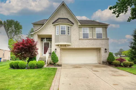 29685 Lacy Dr, Westland, MI 48186
