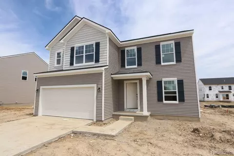 54724 Heron Cir, Chesterfield, MI 48047