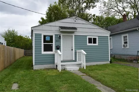 821 Vermilya Ave, Flint, MI 48507