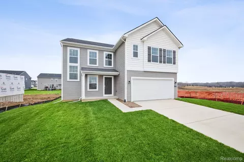 657 Swift Creek Dr, Chelsea, MI 48118