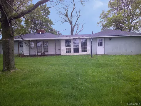 4755 E Washington Rd, Buena Vista, MI 48601