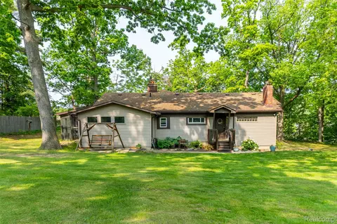 421 S Opdyke Rd, Auburn Hills, MI 48326