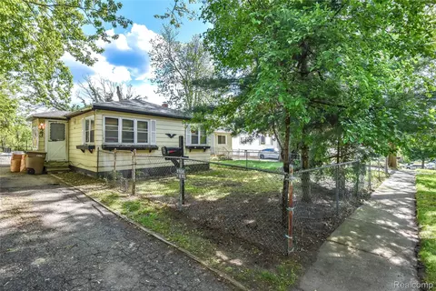 123 Parkdale Ave, Pontiac, MI 48340
