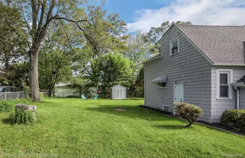 7273 Lozier, Warren, MI 48091