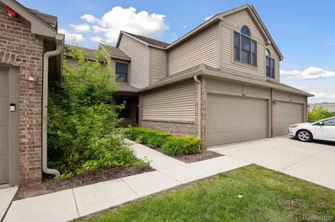 44981 Coachman Ct, Canton, MI 48187