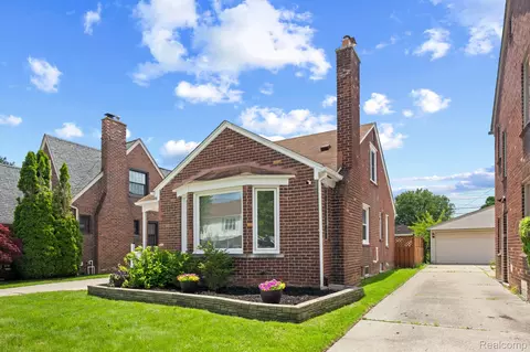 13357 Catalpa St, Southgate, MI 48195