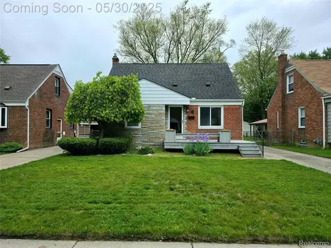 3026 N Blair Ave, Royal Oak, MI 48073