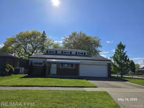31859 Shawn Dr, Warren, MI 48088