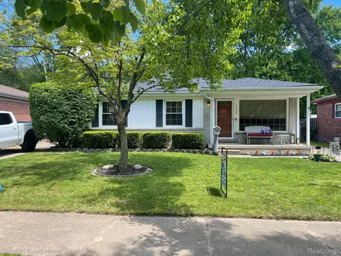 1525 Ackley Ave, Westland, MI 48186