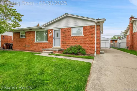 30572 S Gibraltar Rd, Rockwood, MI 48173