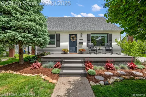 514 Gardendale St, Ferndale, MI 48220