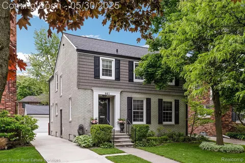 441 Mckinley Ave, Grosse Pointe Farms, MI 48236