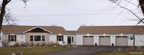 975 Miller Hwy, Olivet, MI 49076