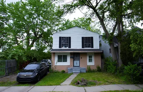 19451 Coventry St, Highland Park, MI 48203