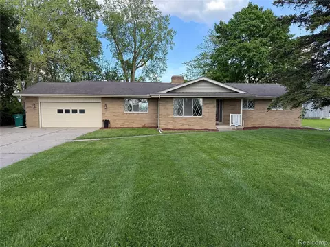 7145 Morrish Rd, Swartz Creek, MI 48473