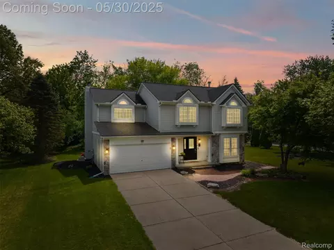 6248 Lake Waldon Ct, Village Of Clarkston, MI 48346