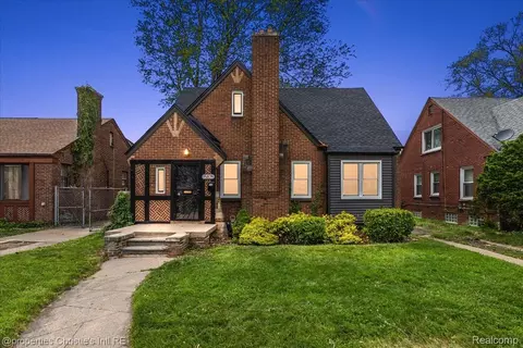 15875 Gilchrist St, Detroit, MI 48227