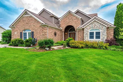 10654 W Braemar, Rose, MI 48442