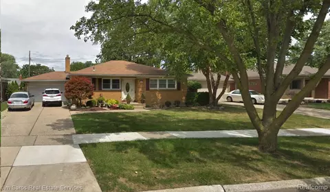 1098 S Brys Dr, Grosse Pointe Woods, MI 48236