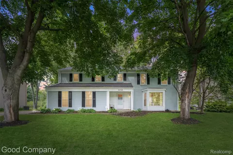 35750 Fredericksburg Rd, Farmington Hills, MI 48331