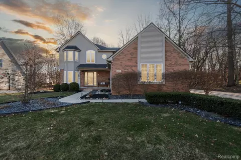 177 Summer Shade Dr, Marion, MI 48843