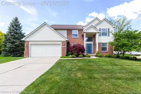 24333 Homestead Ct, Novi, MI 48374