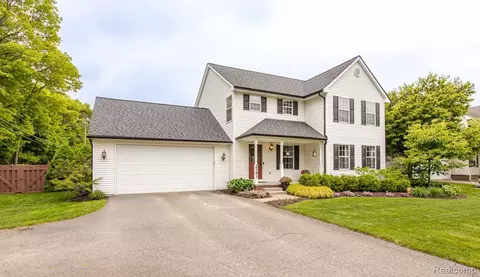 2191 W Drahner Rd, Oxford, MI 48371